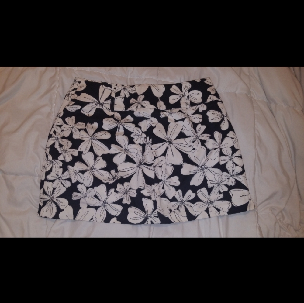 Beautiful skort - Picture 2 of 2